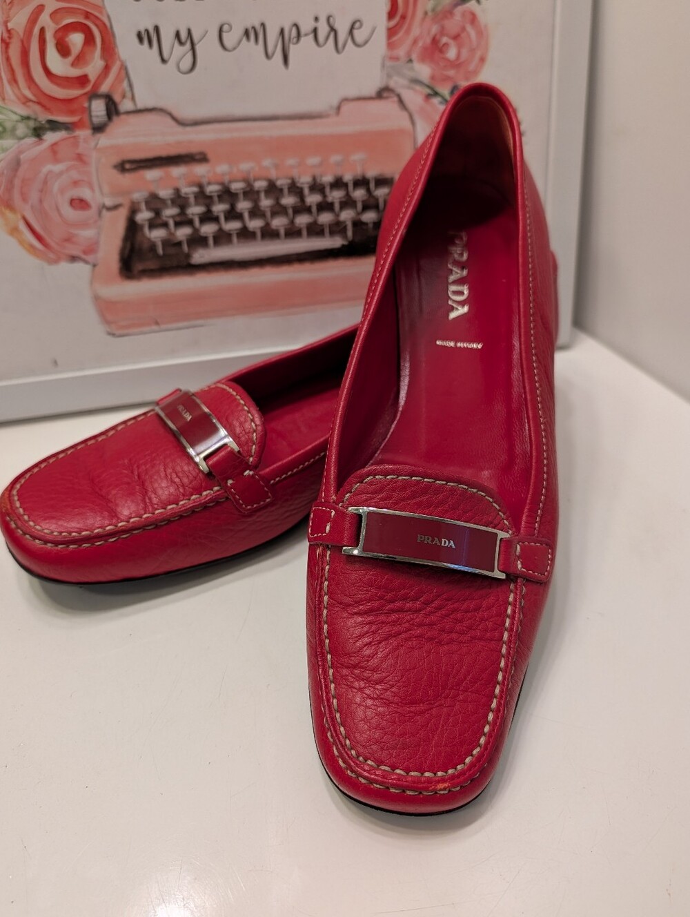 ❤️ Vintage Prada Pebble Leather Slip On Loafers with Metal Logo Bar, 🍒 Red 38.5 - Picture 3 of 16